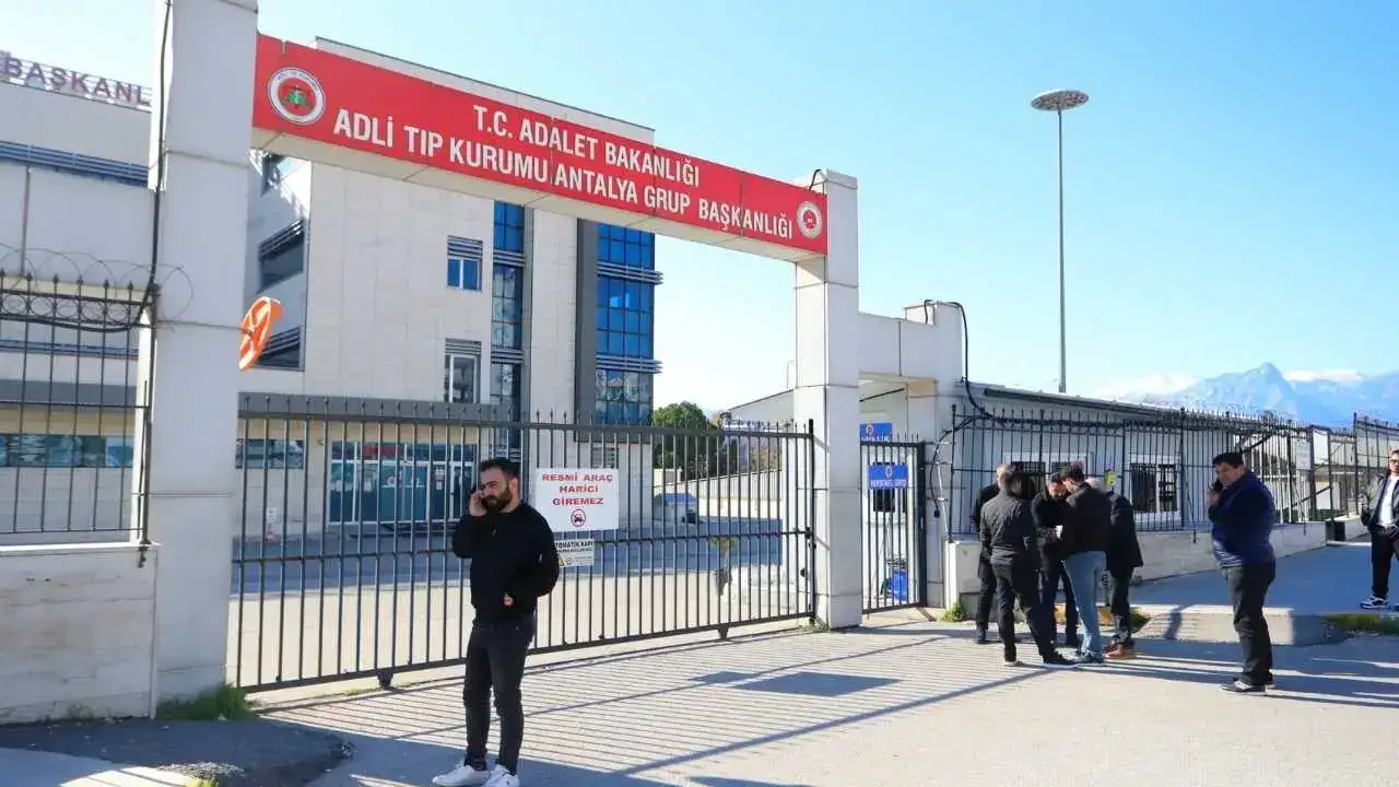 Antalya’da Genç Çiftin Tartışması Silah Sesiyle Bitti 5